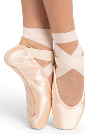  Ava Strong Pointe Shoes